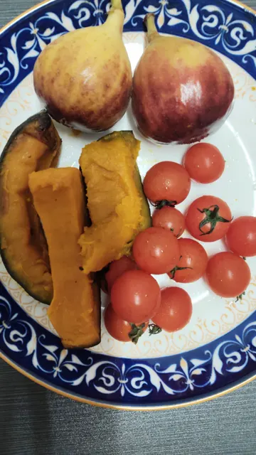 Everyday Fresh Figs, real photo