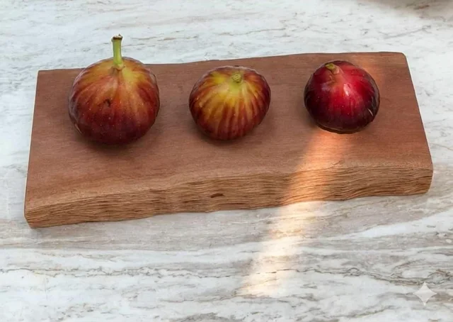 Everyday Fresh Figs, real photo